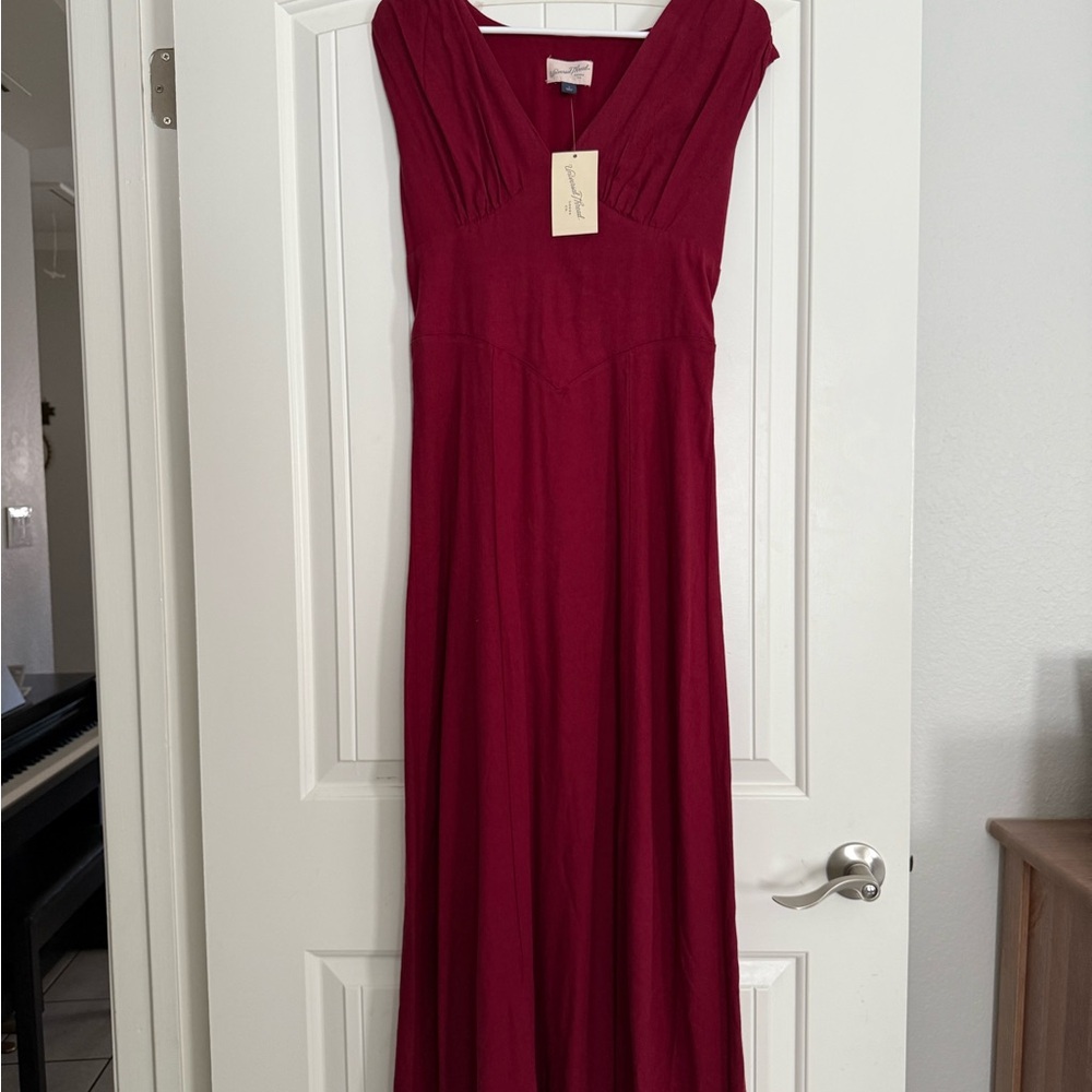 Universal Thread Deep Red Maxi Dress